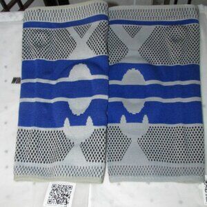 brand new Wonder Steps knee braces
